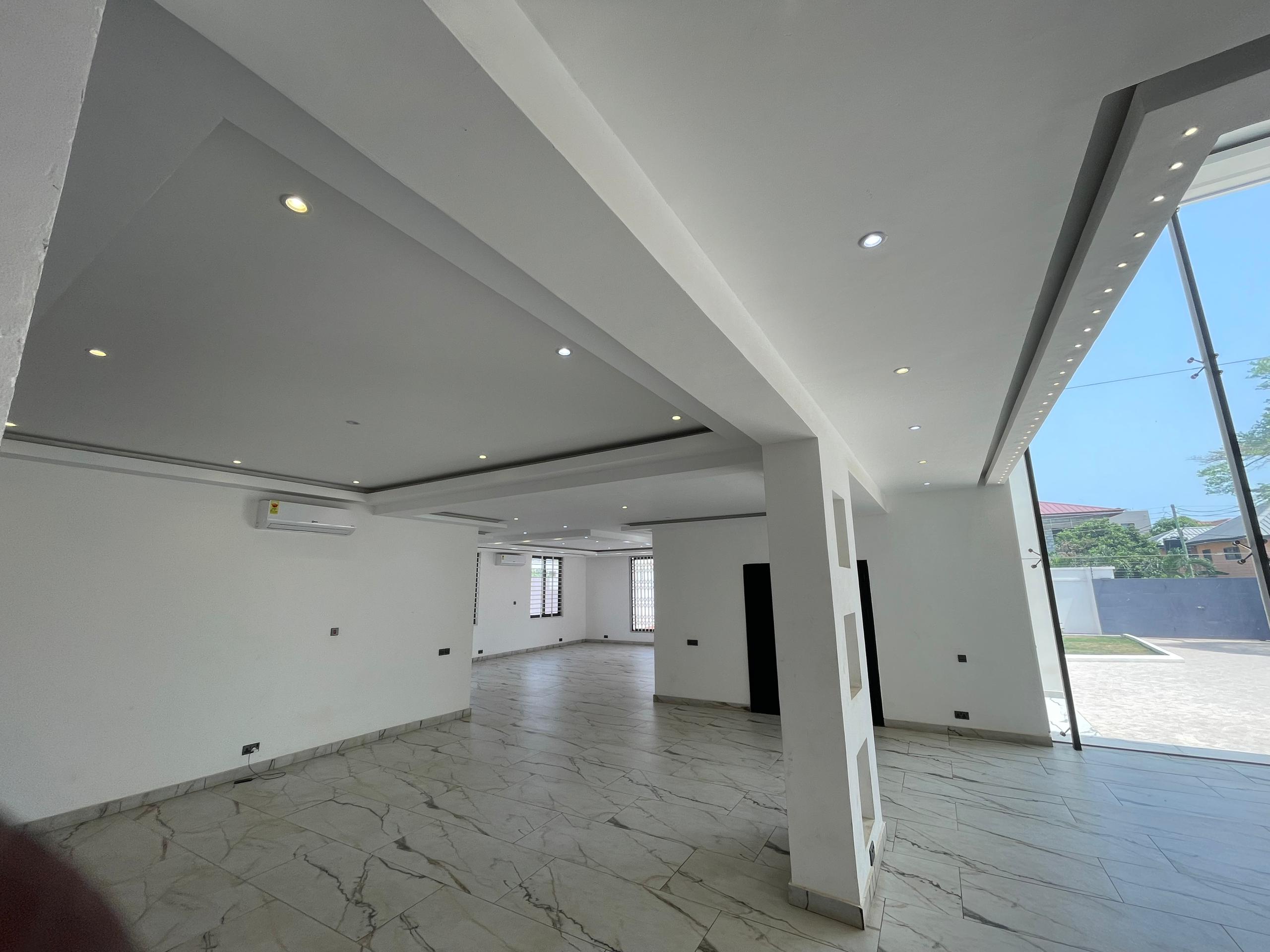 Newly Built 8 Bedrooms Ensuite Storey