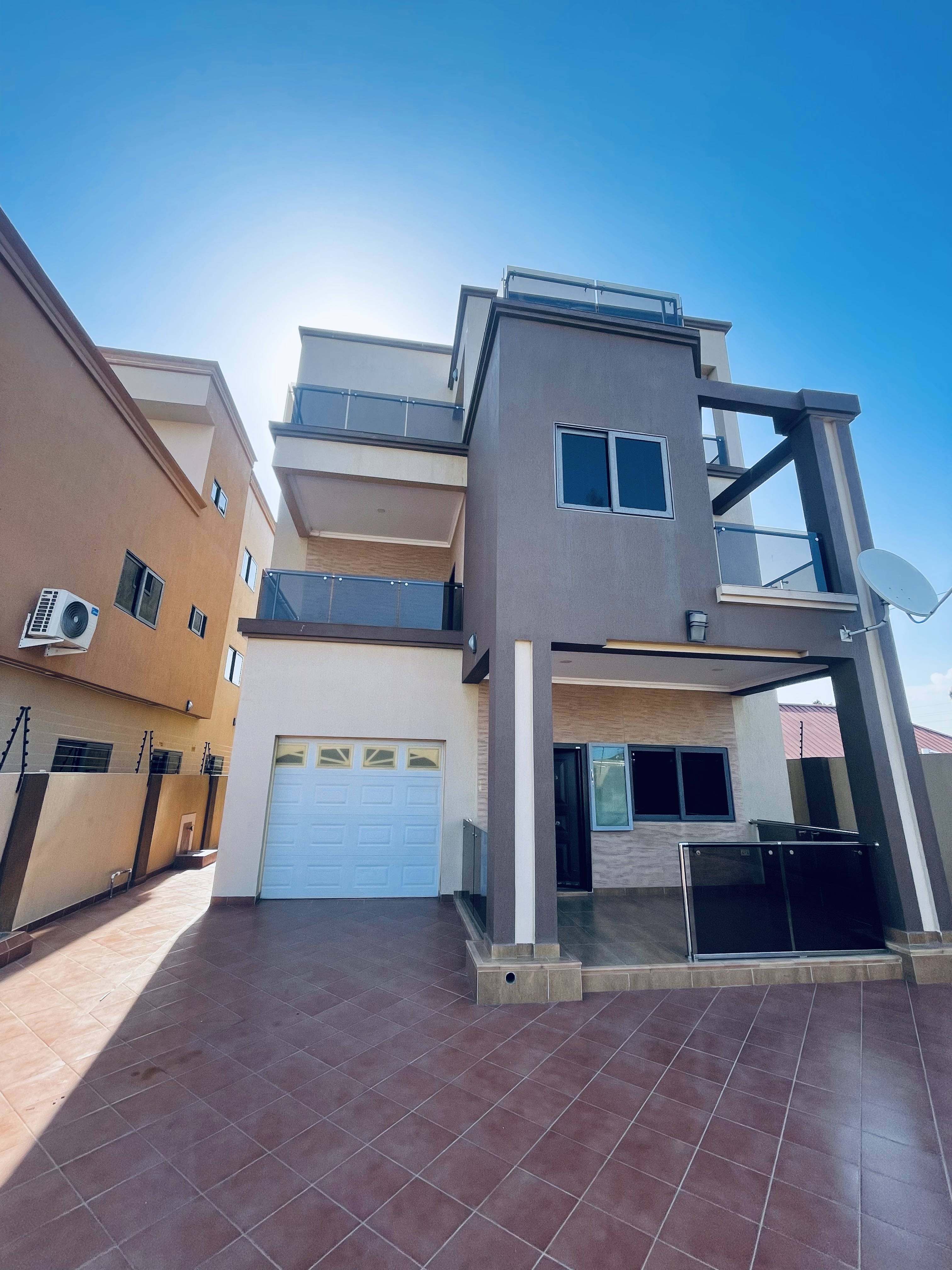 Executive house