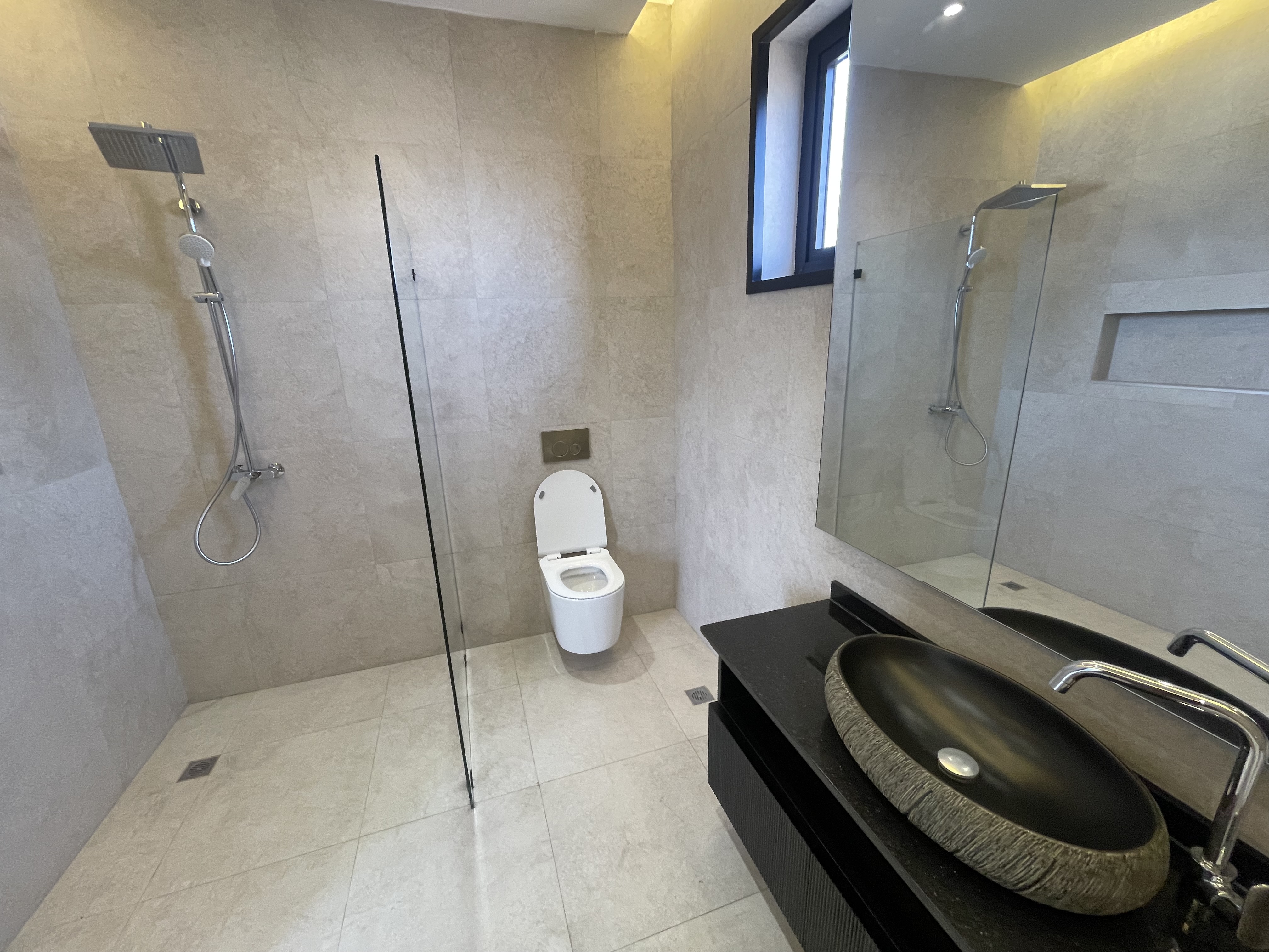 PREMIUM FITTED FOUR BEDROOM WITH BQ AT DZORWULU FOR SALE.