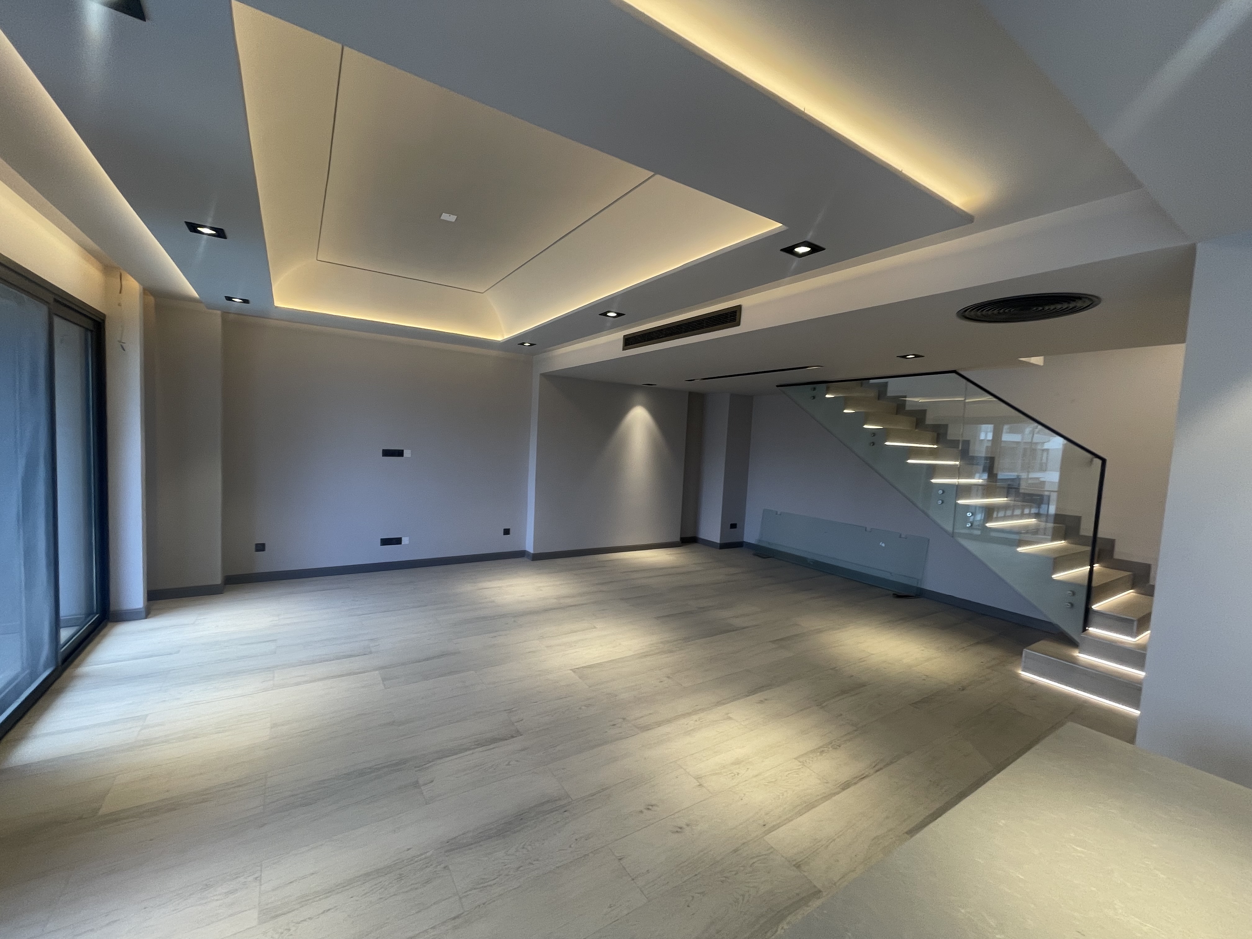 PENTHOUSE AT DIAMOND INN