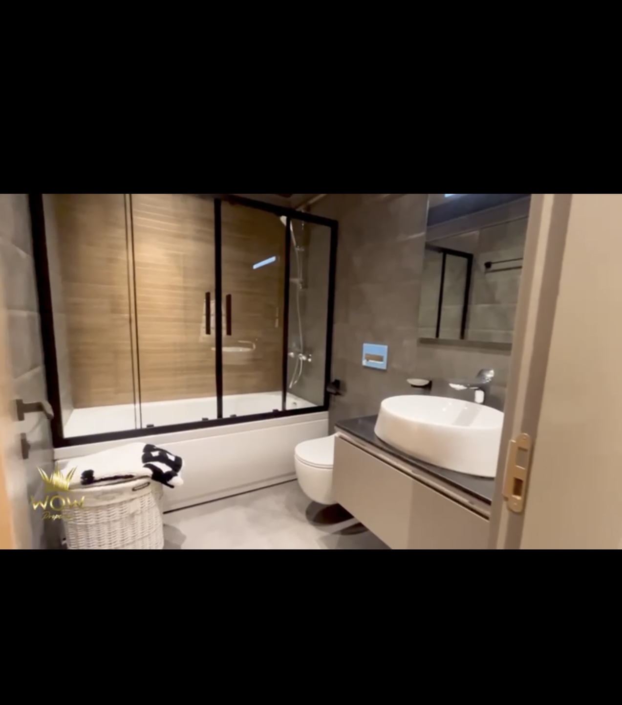 THREE BEDROOMS AT DIAMOND IN.