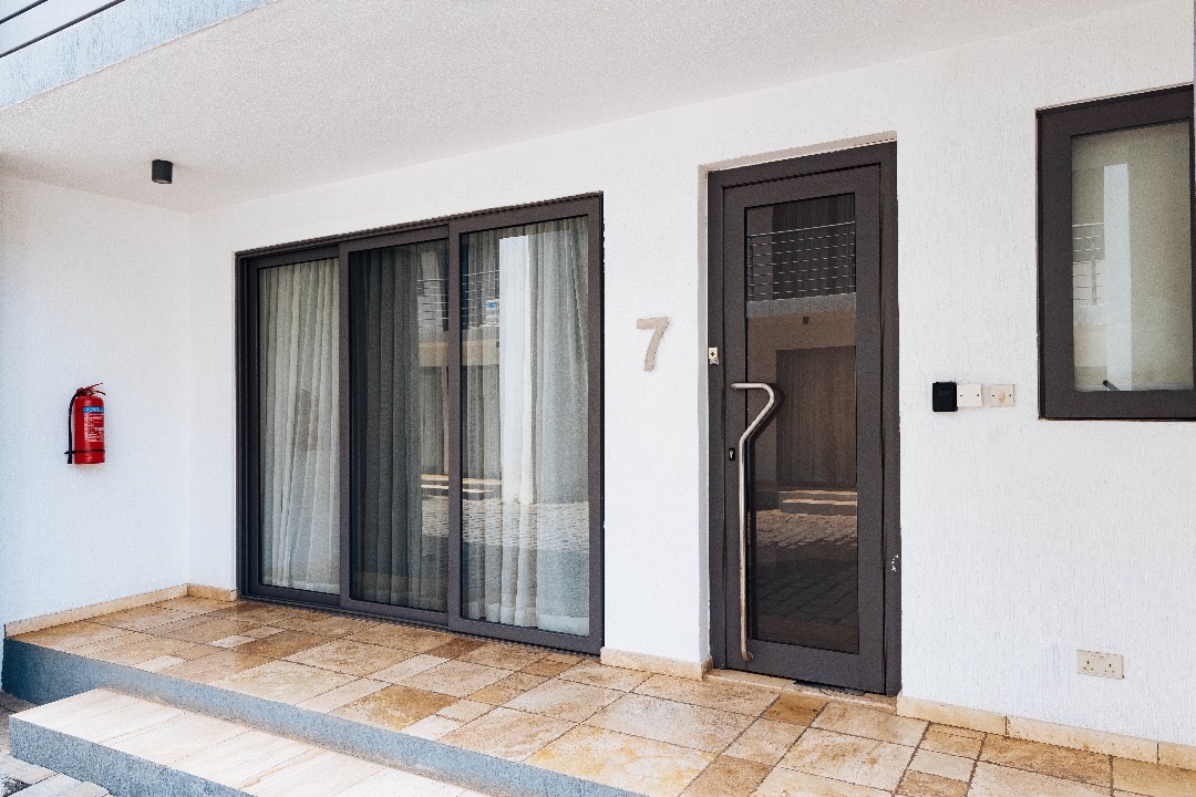 BENTLEY LUXURY TOWN HOUSE (four bedroom s)