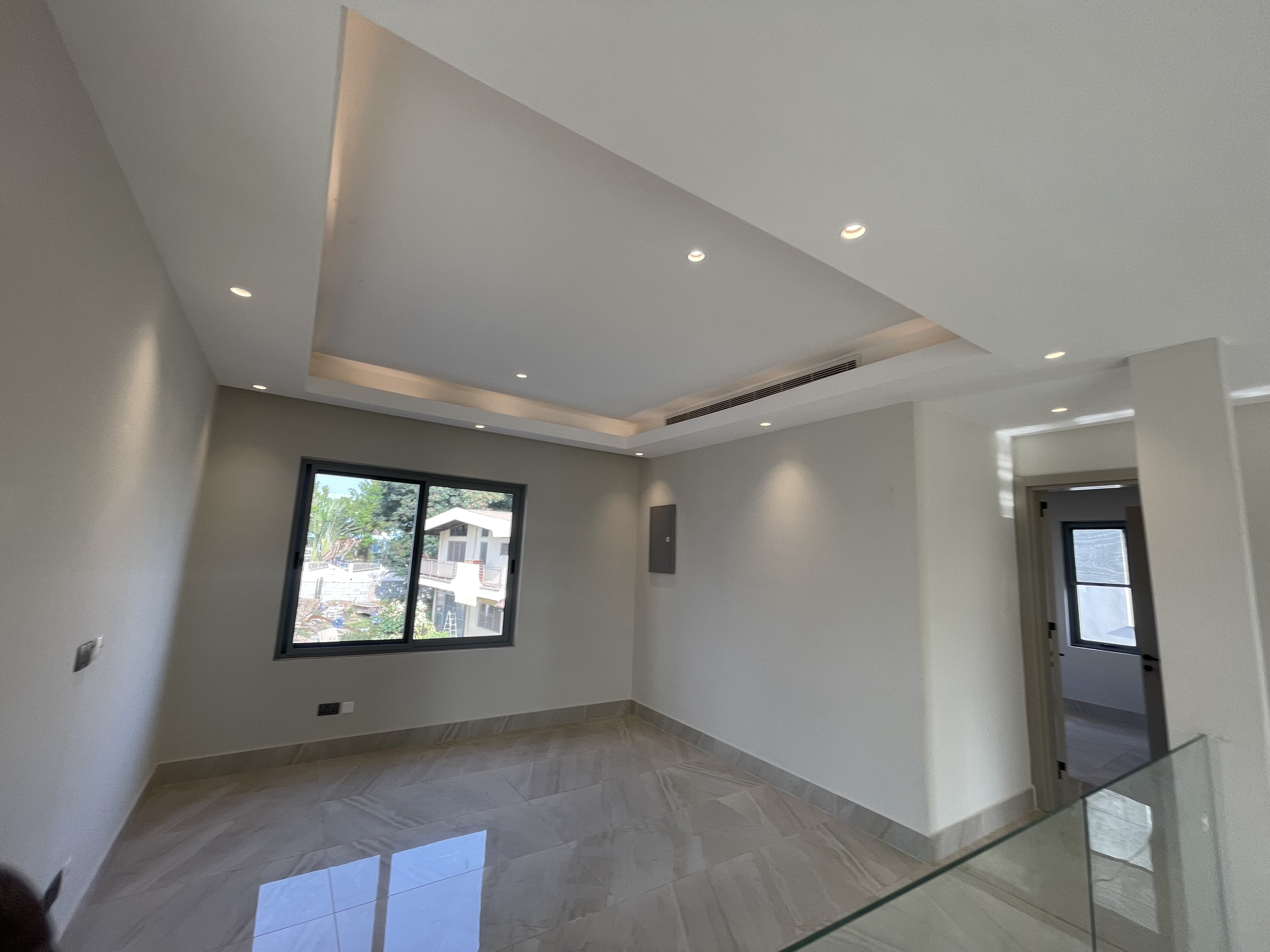 LUXURIOUS FOUR BEDROOMS HOUSES