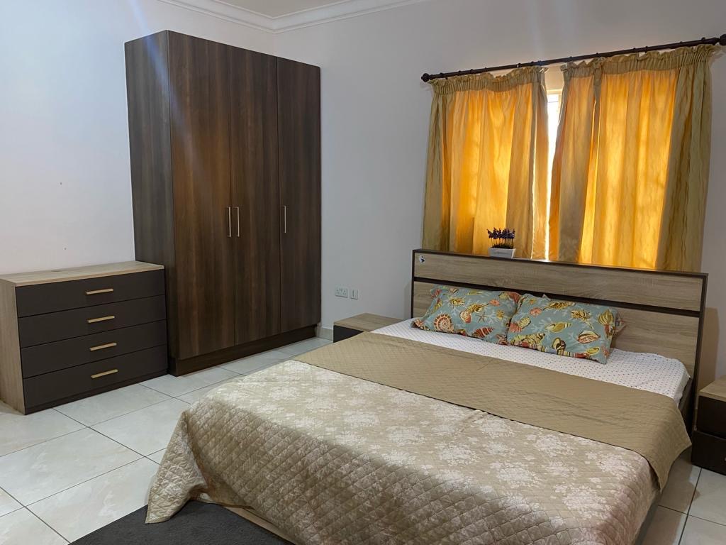 LINDA’S COURT ( furnished)