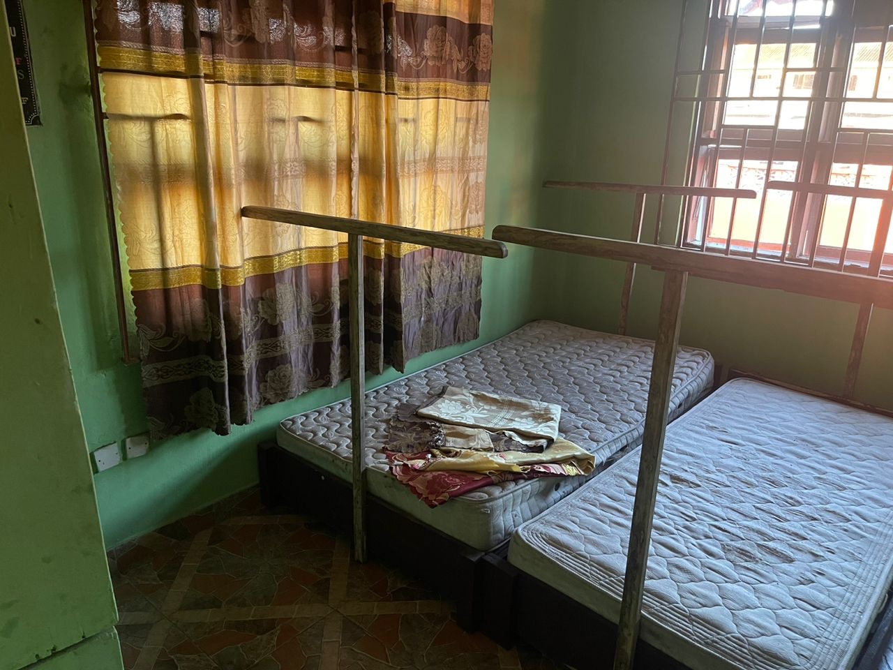 Lael Hostel