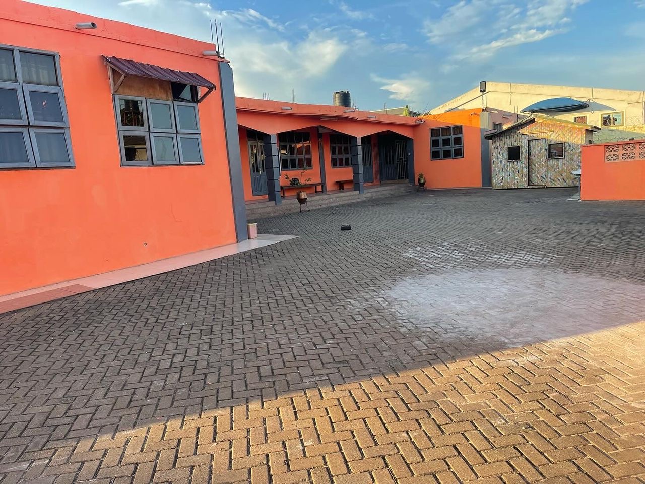 Lael Hostel