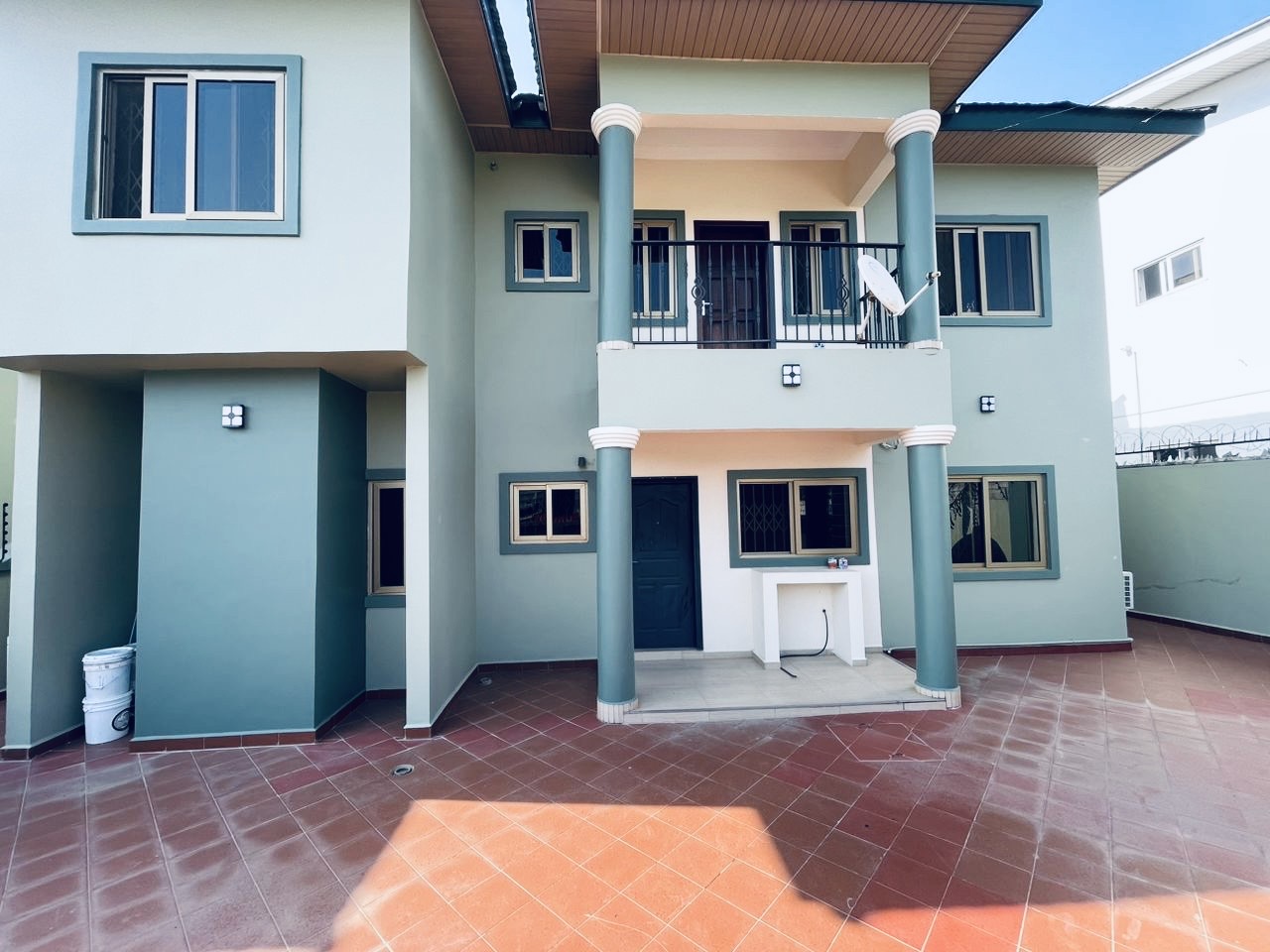 FOUR BEDROOM AT EAST LEGON