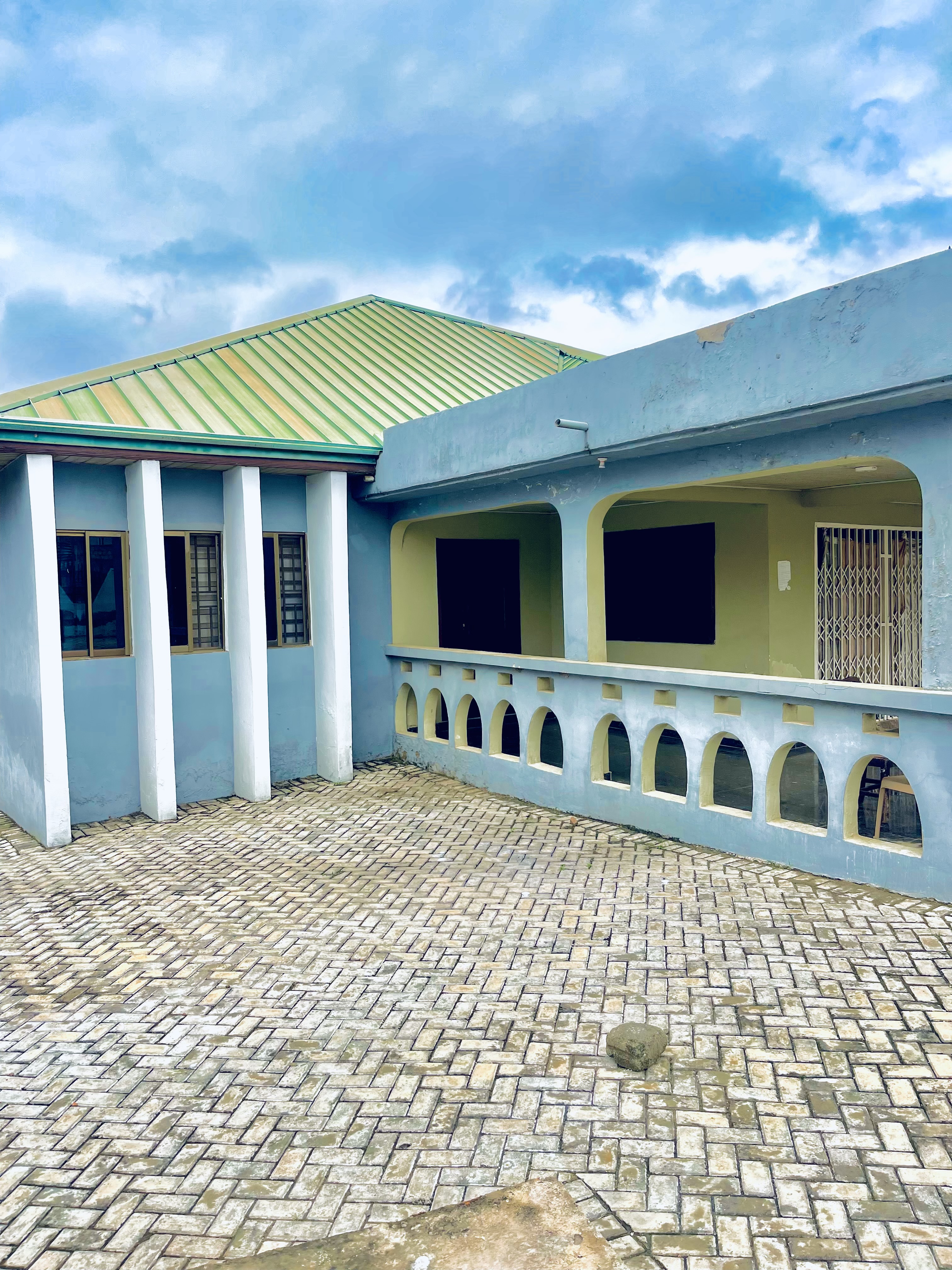 GRACELAND HOSTEL