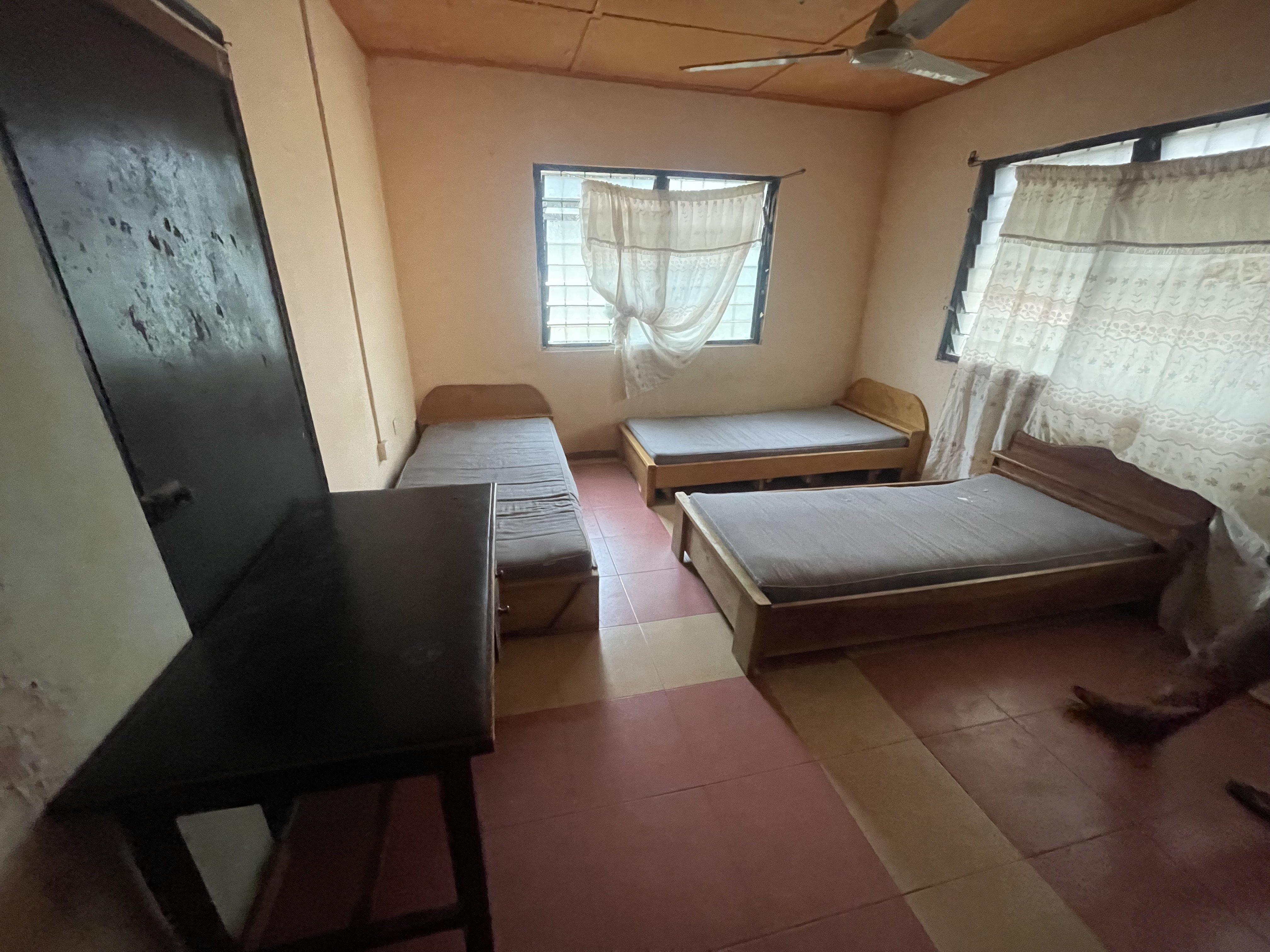 GRACELAND HOSTEL