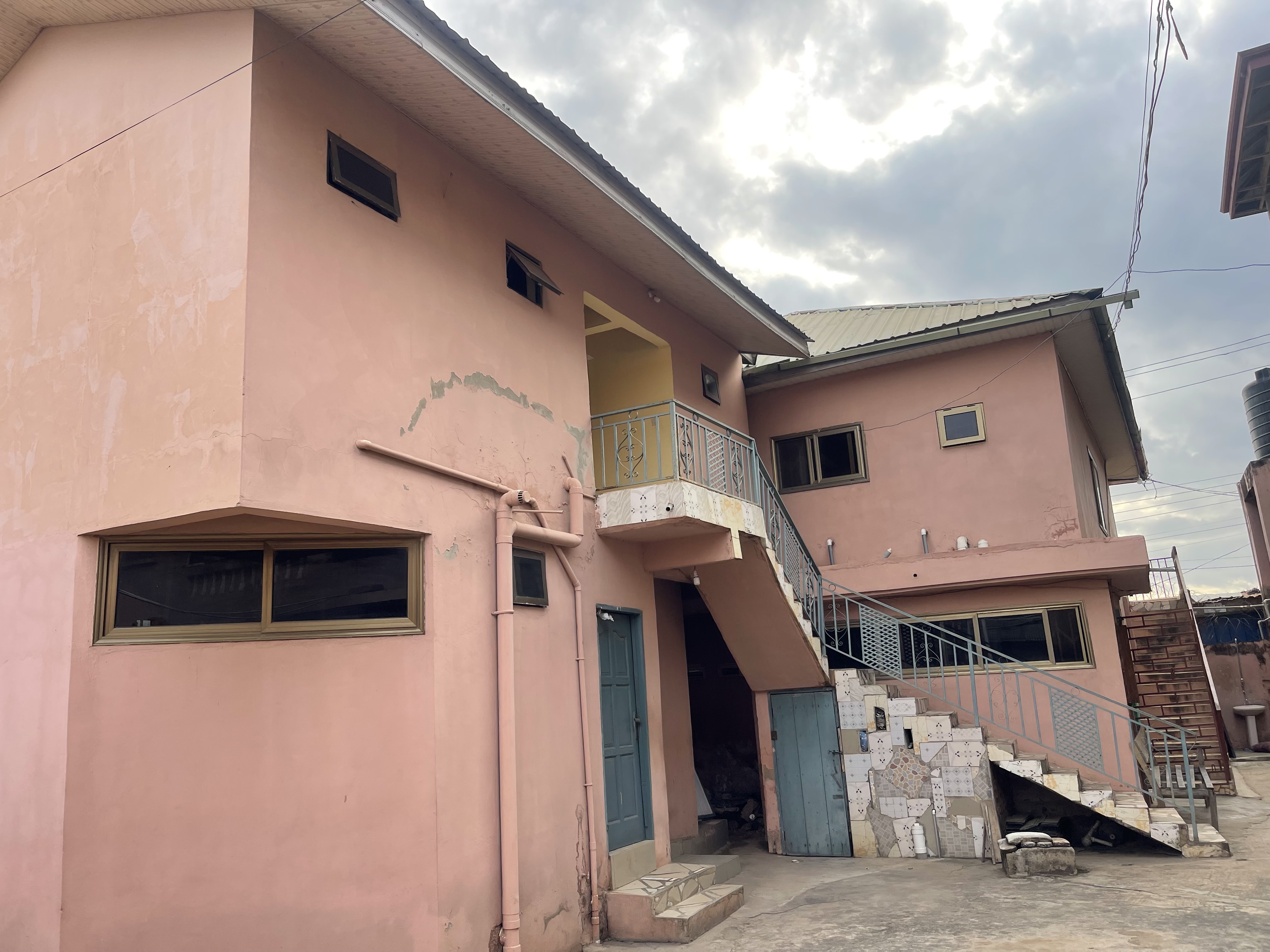 RICH HOSTEL
