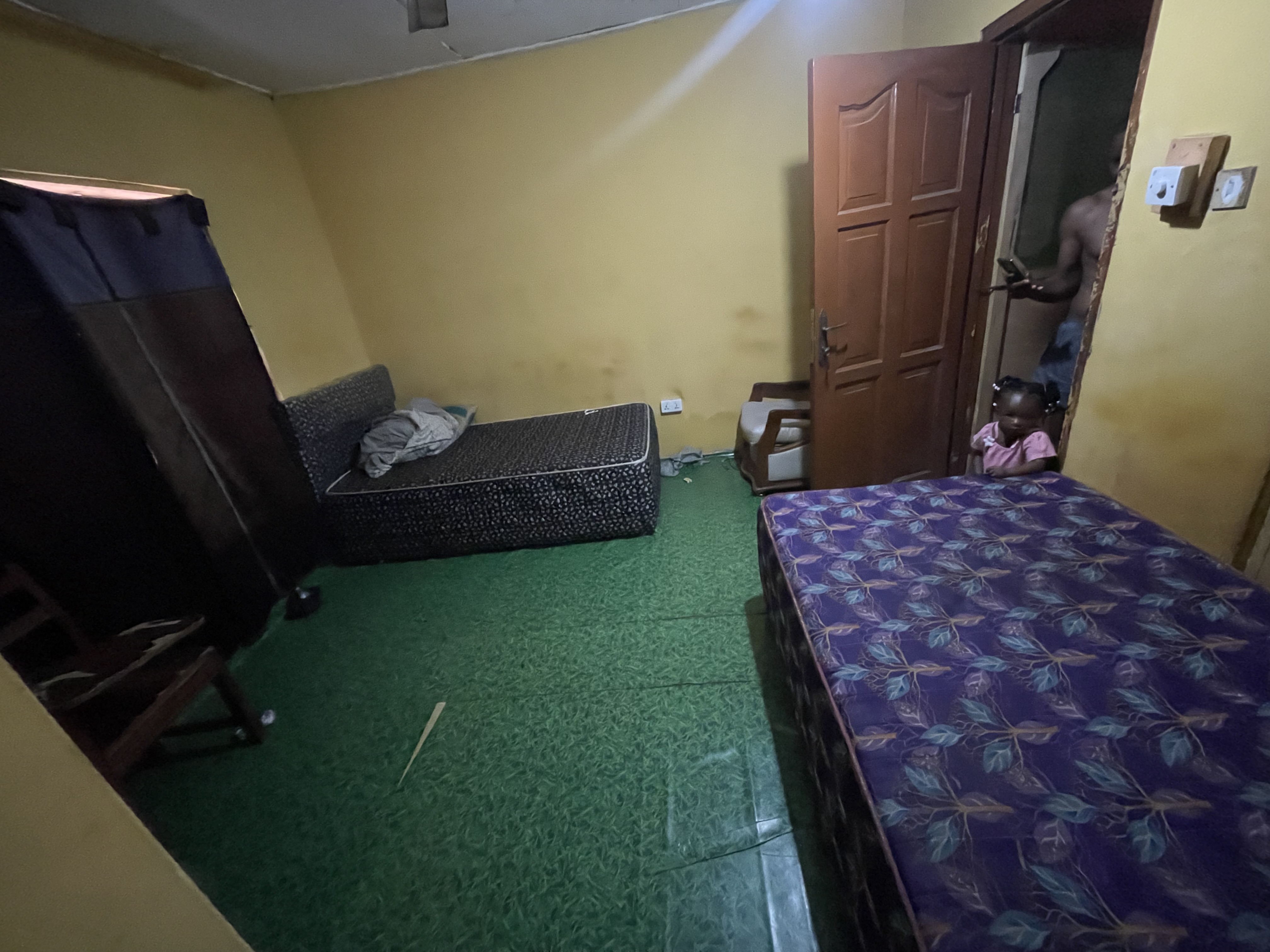 AU HOSTEL
