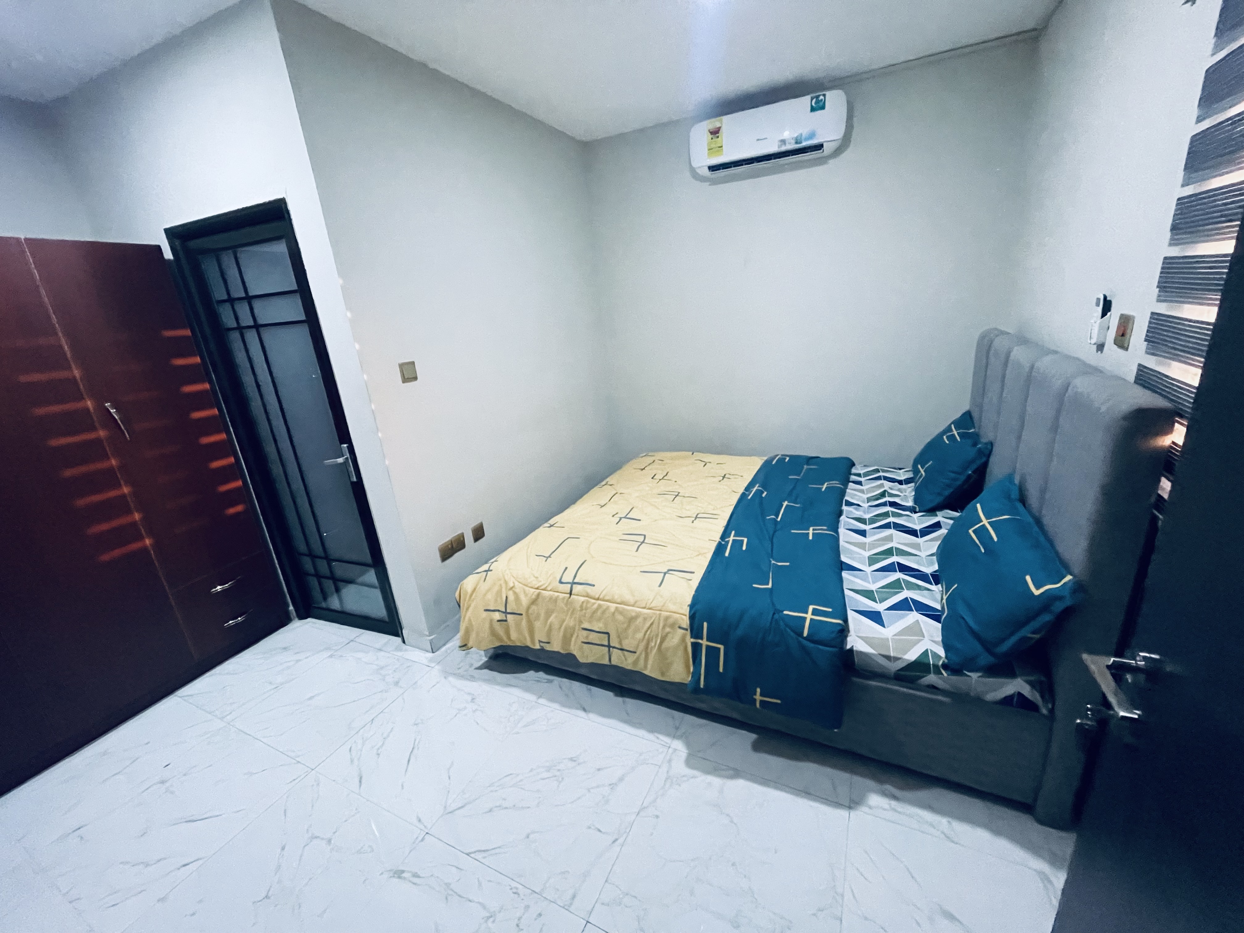 FIFAME luxury houses units
