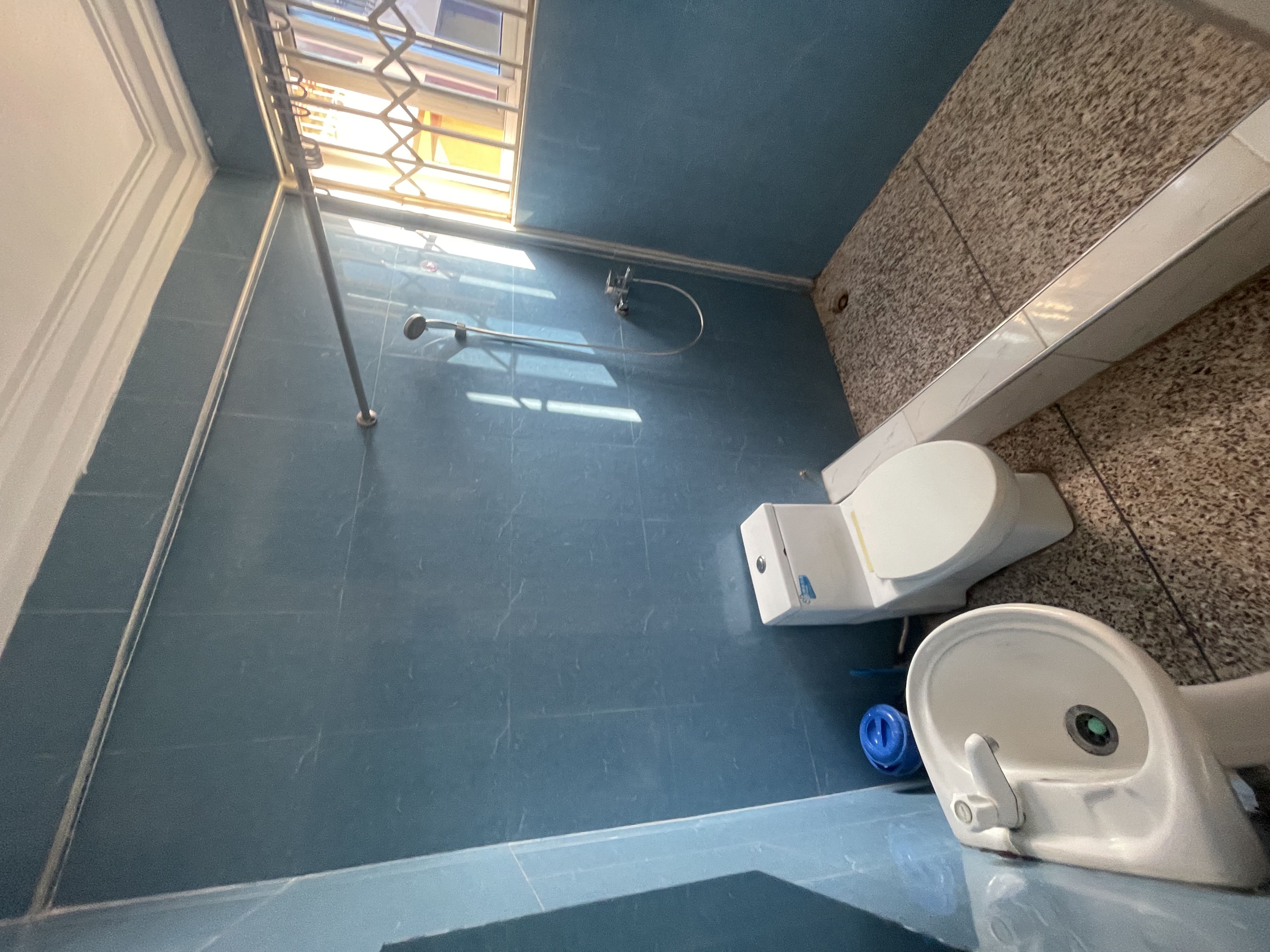 DAMO HOSTEL