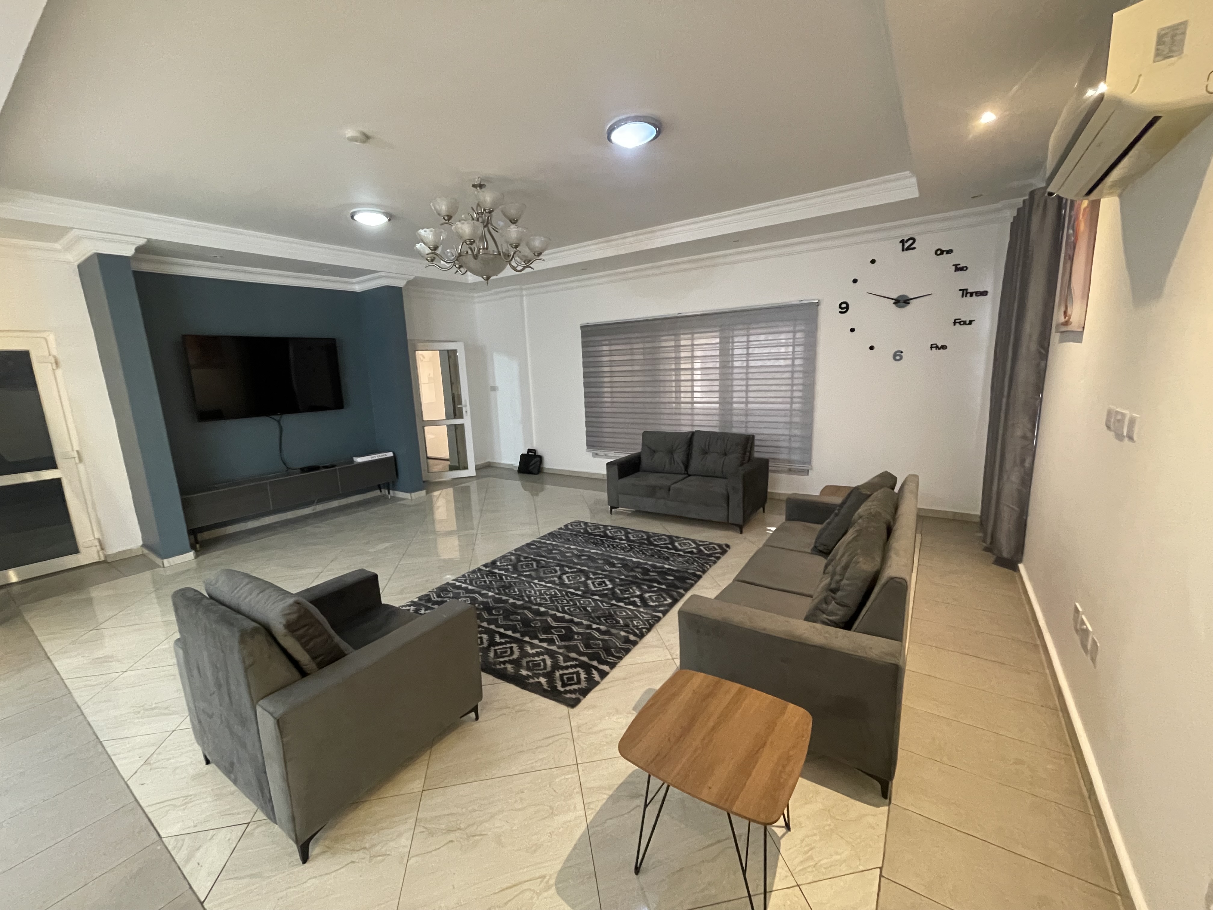 Serene Suburb: Spacious 4-Bedroom Home in East Legon ( fully furnished)